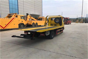 卓资非事故拖车